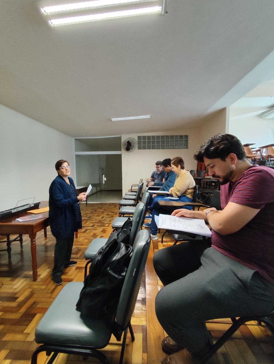 Aula de teoria musical no quadro